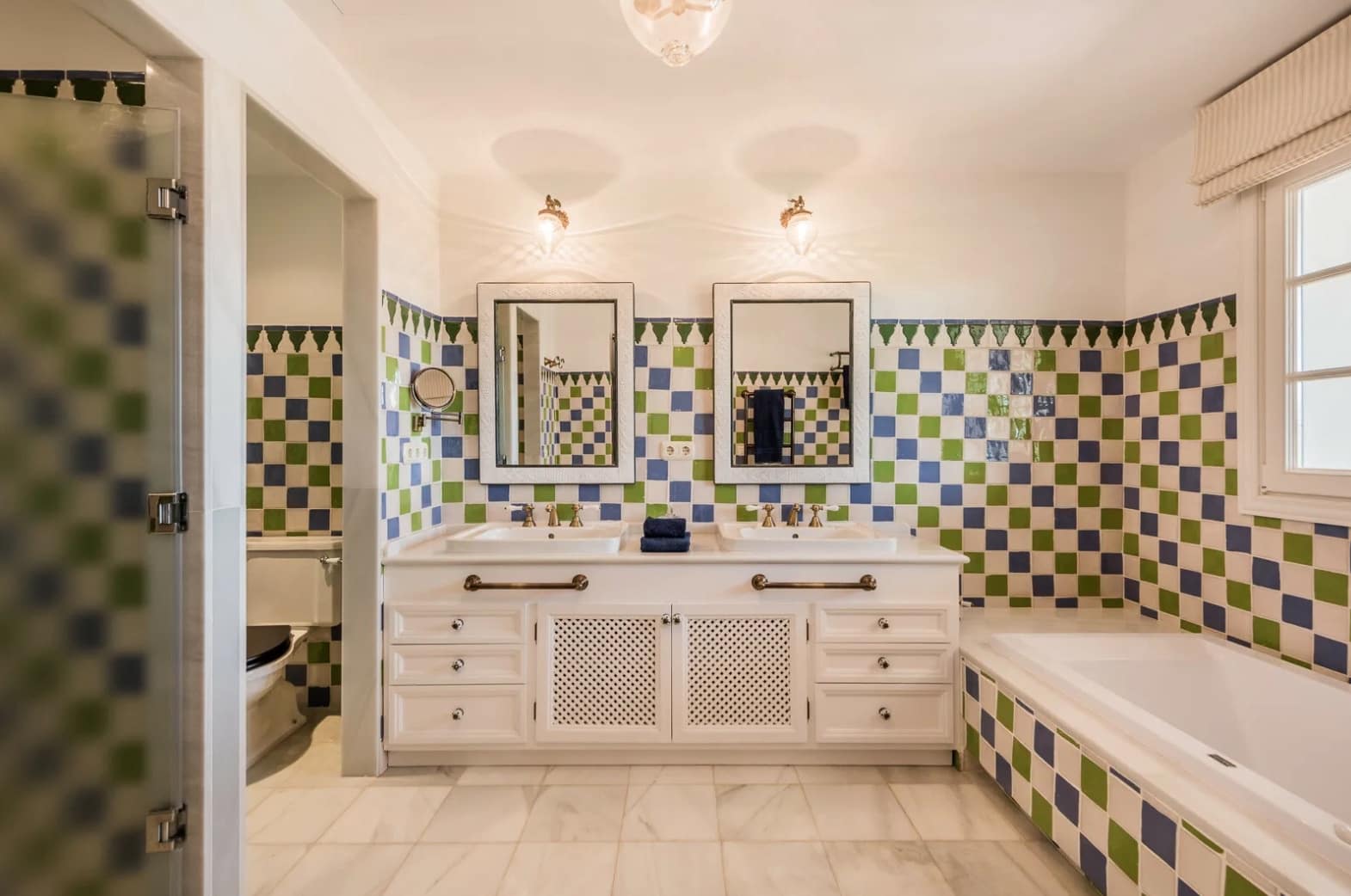 8 sypialnia Willa na sprzedaż w Marbella z basenem garażem - 4 500 000 € (Ref: 8464349)