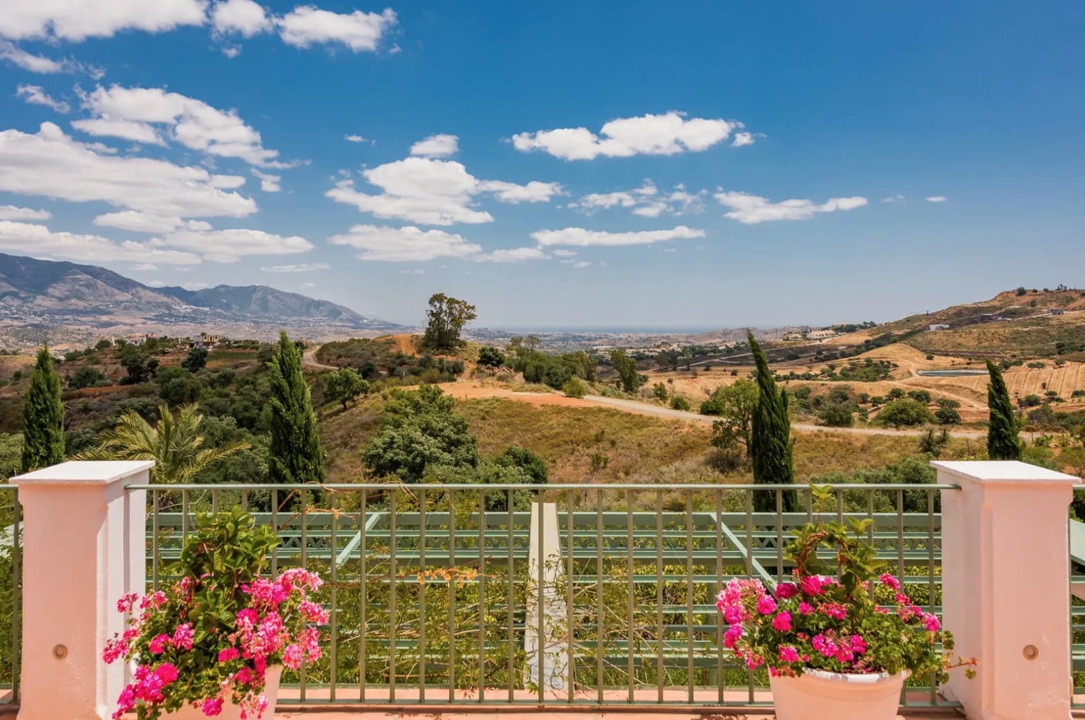 8 sypialnia Willa na sprzedaż w Marbella z basenem garażem - 4 500 000 € (Ref: 8464349)