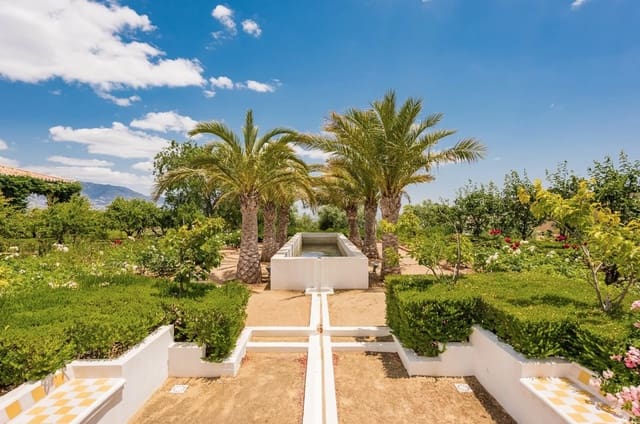 8 sypialnia Willa na sprzedaż w Marbella z basenem garażem - 4 500 000 € (Ref: 8464349)