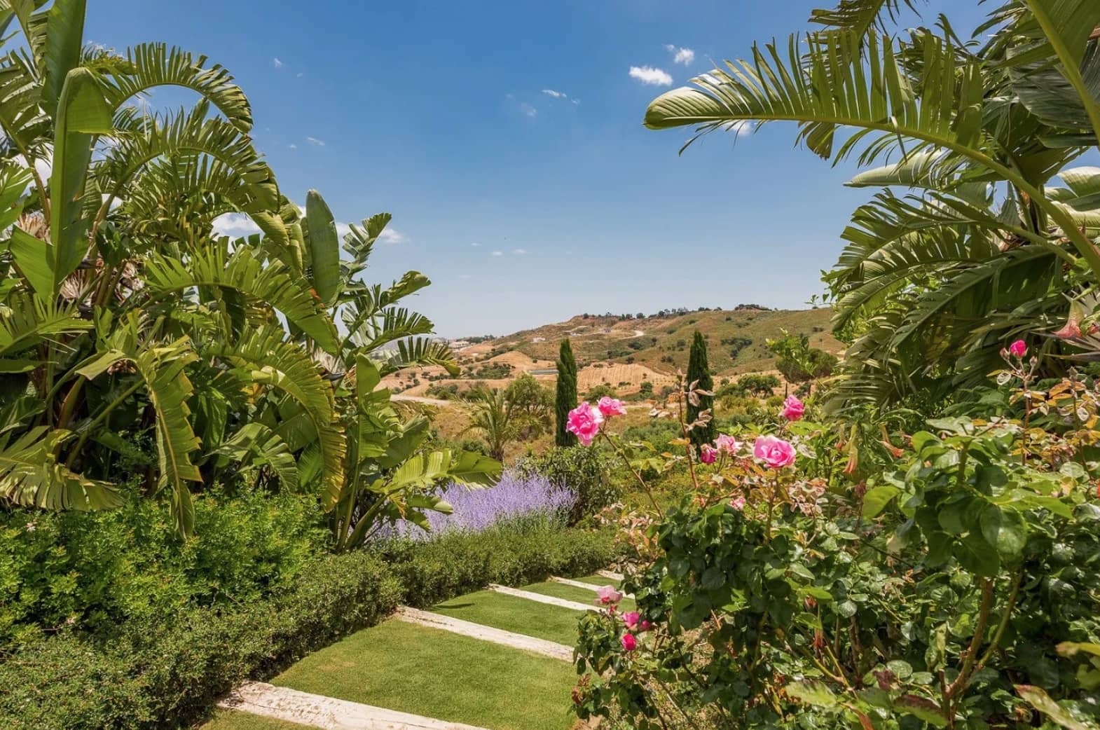 8 sypialnia Willa na sprzedaż w Marbella z basenem garażem - 4 500 000 € (Ref: 8464349)