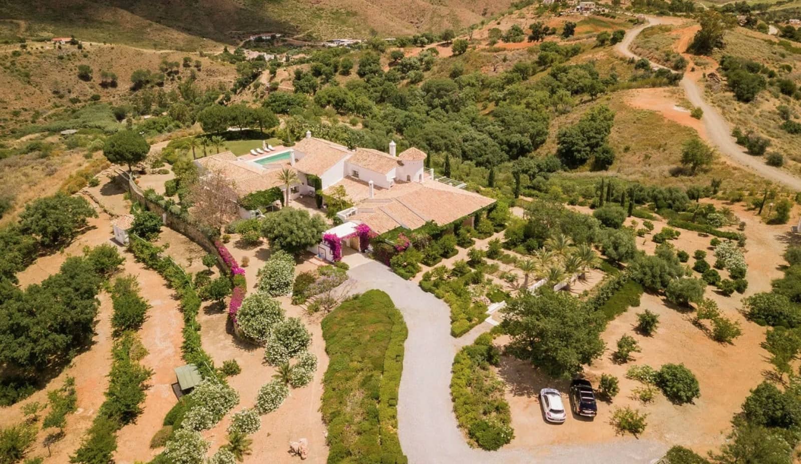 8 sypialnia Willa na sprzedaż w Marbella z basenem garażem - 4 500 000 € (Ref: 8464349)