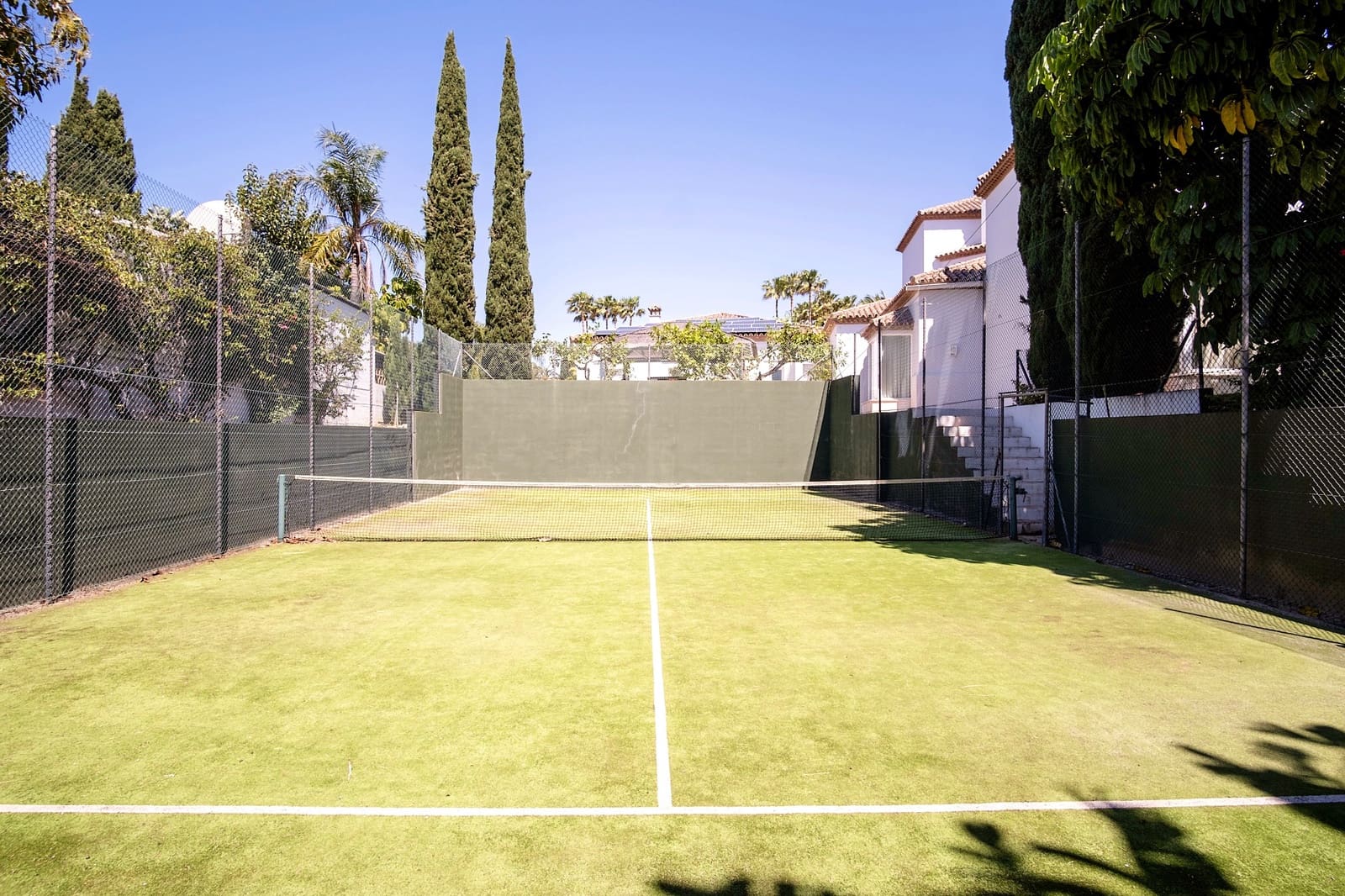 7 soveværelse Villa til salg i Guadalmina med swimmingpool garage - € 6.990.000 (Ref: 8464351)