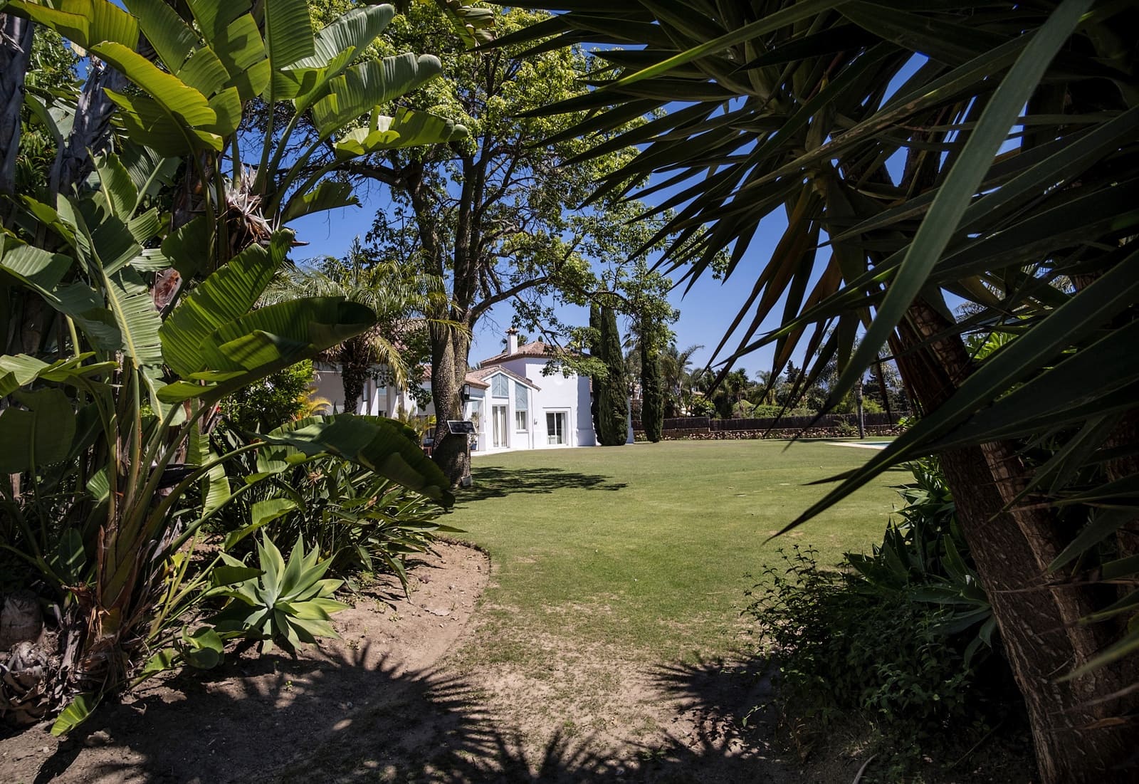 7 soveværelse Villa til salg i Guadalmina med swimmingpool garage - € 6.990.000 (Ref: 8464351)