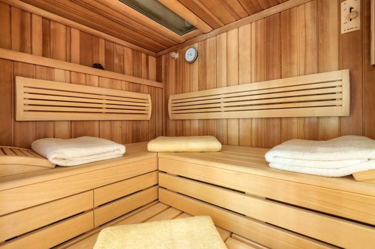 5 slaapkamer Villa te koop in Golden Mile met zwembad garage - € 5.900.000 (Ref: 8464352)