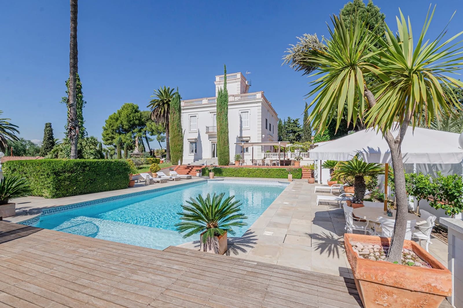 9 soveværelse Villa til salg i Barcelona by med swimmingpool garage - € 10.700.000 (Ref: 8464354)