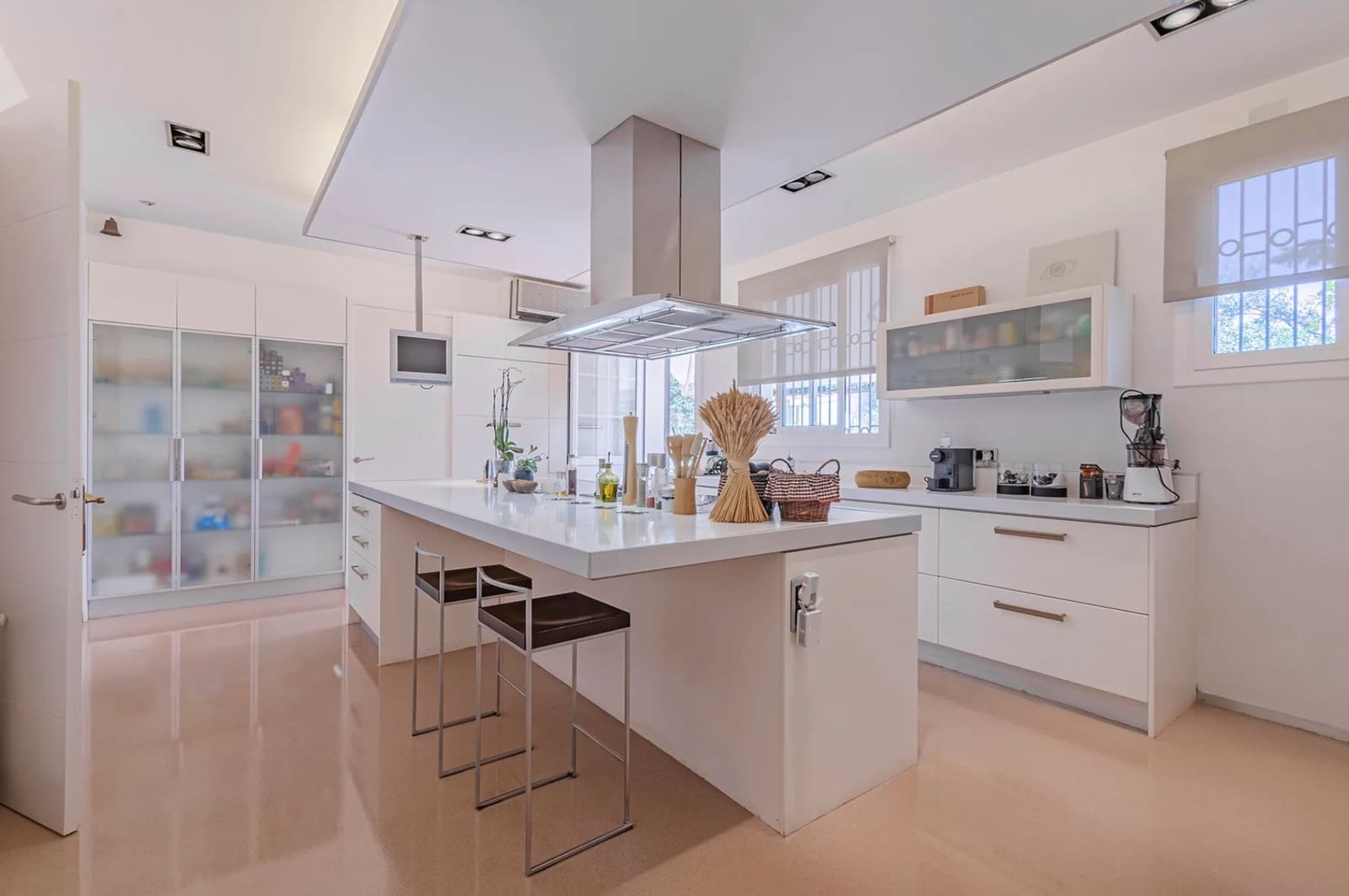 9 soveværelse Villa til salg i Barcelona by med swimmingpool garage - € 10.700.000 (Ref: 8464354)