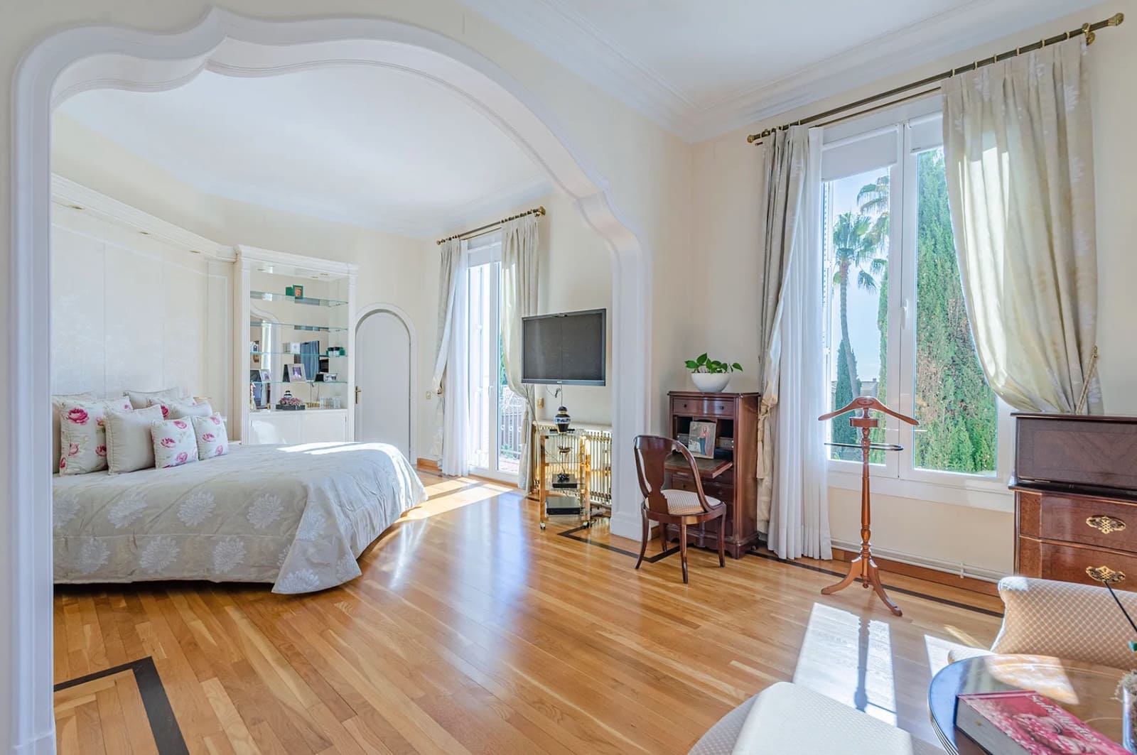 9 soveværelse Villa til salg i Barcelona by med swimmingpool garage - € 10.700.000 (Ref: 8464354)