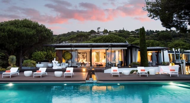 7 makuuhuone Huvila myytävänä paikassa Barcelona kaupunki mukana uima-altaan 
autotalli - 16 000 000 € (Ref: 8464355)