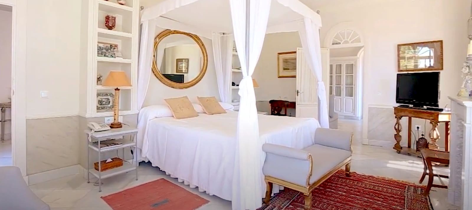 26 soveværelse Finca/Landehus til salg i Sevilla by med swimmingpool garage - € 18.000.000 (Ref: 8464356)