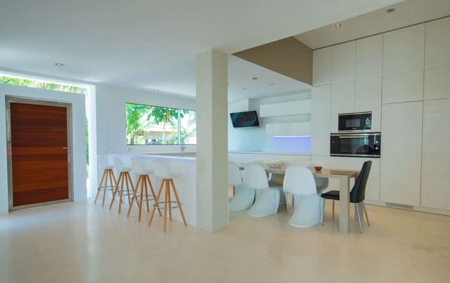 6 soveværelse Villa til salg i Cala Tarida, San Jose / Sant Josep de Sa Talaia med swimmingpool garage - € 5.500.000 (Ref: 8464359)