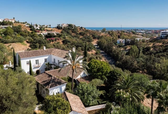 5 soverom Villa til salgs i Marbella med svømmebasseng garasje - € 2 700 000 (Ref: 8464360)