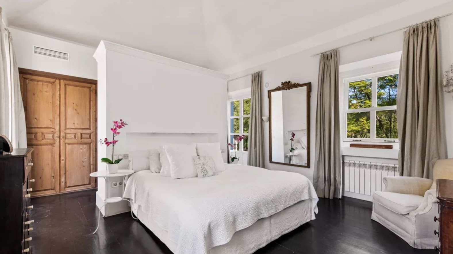 5 soverom Villa til salgs i Marbella med svømmebasseng garasje - € 2 700 000 (Ref: 8464360)