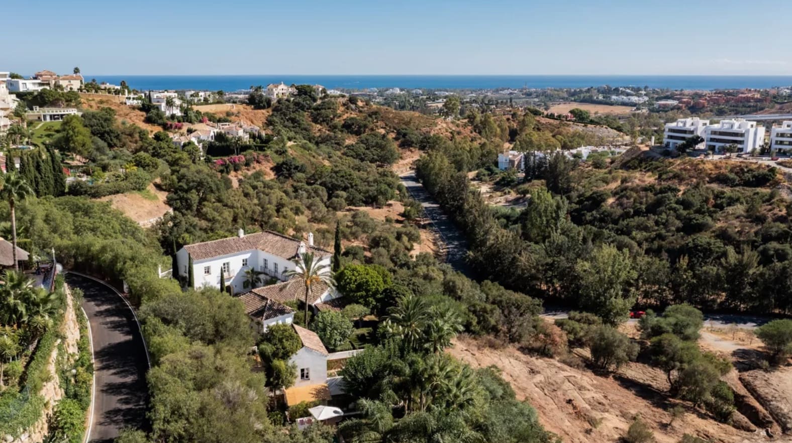 5 soverom Villa til salgs i Marbella med svømmebasseng garasje - € 2 700 000 (Ref: 8464360)