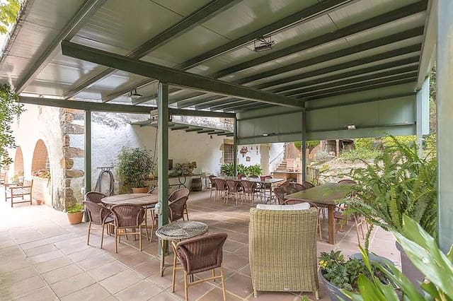 10 chambre Finca/Maison de Campagne à vendre à Anglès avec piscine garage - 1 700 000 € (Ref: 8464363)