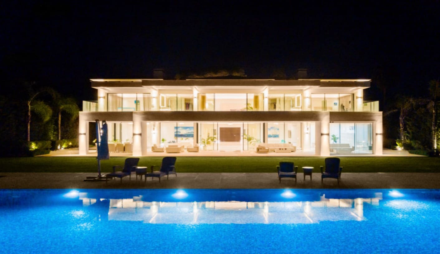 9 bedroom Villa for sale in Marbella with pool garage - € 12,000,000 (Ref: 8464364)
