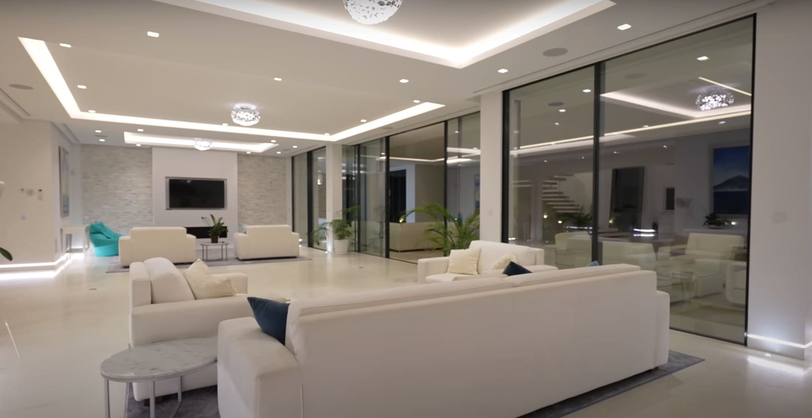 9 bedroom Villa for sale in Marbella with pool garage - € 12,000,000 (Ref: 8464364)