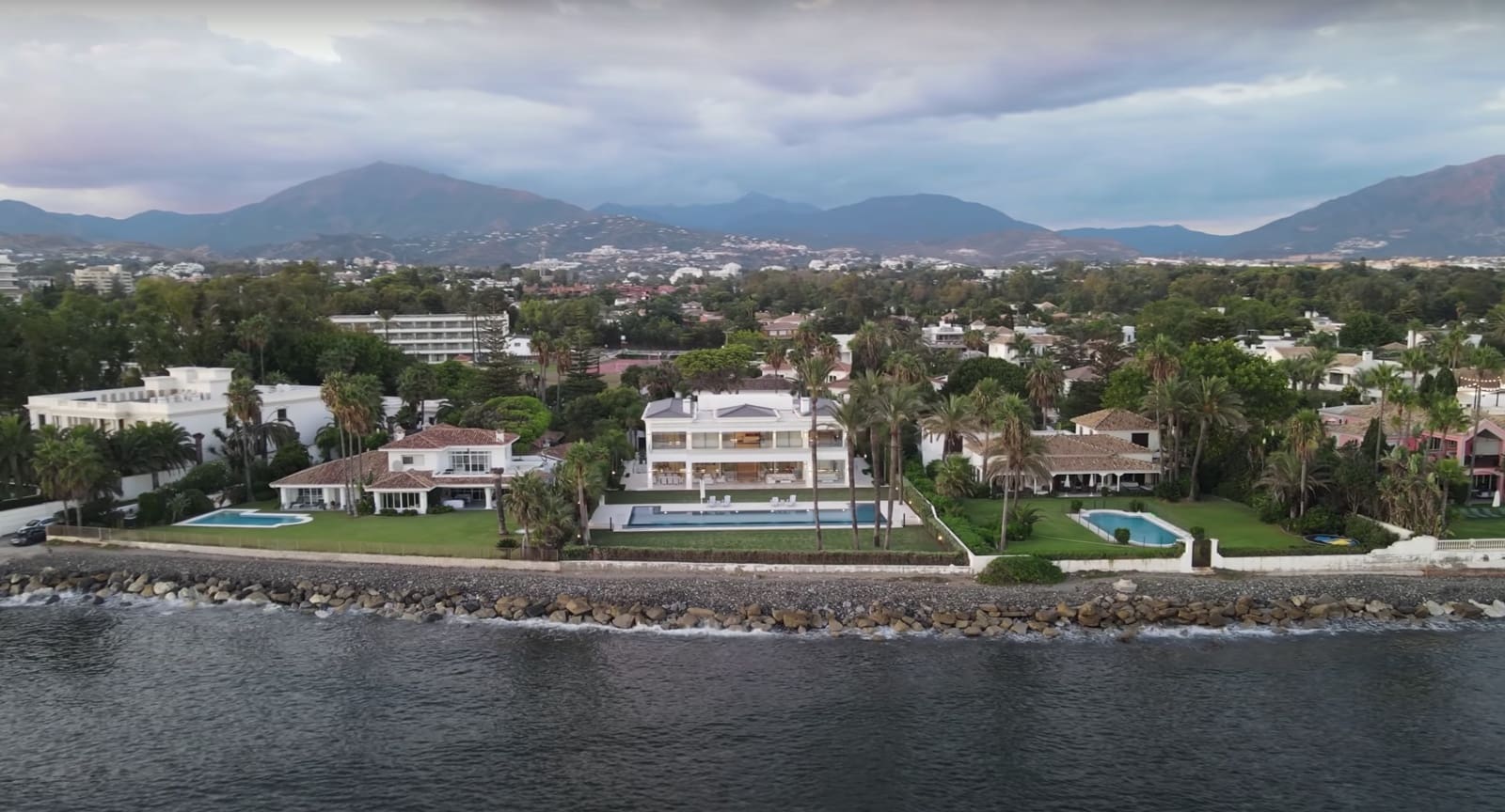 9 bedroom Villa for sale in Marbella with pool garage - € 12,000,000 (Ref: 8464364)