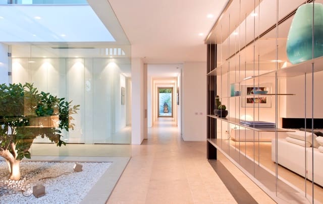 5 soverom Villa til salgs i Marbella med svømmebasseng garasje - € 6 900 000 (Ref: 8464365)