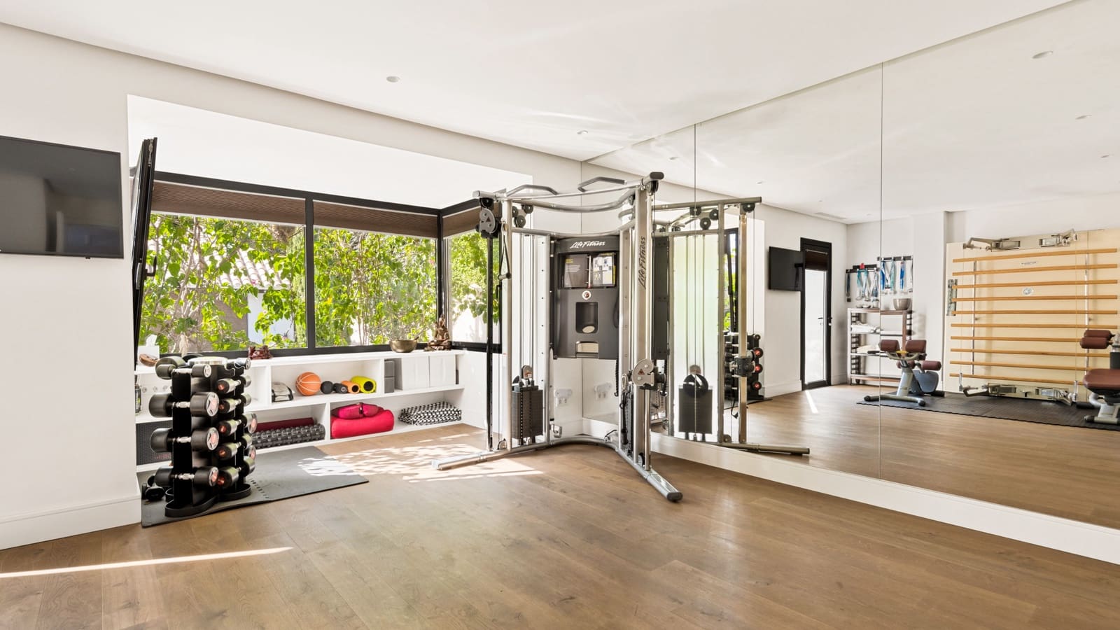 5 soveværelse Villa til salg i Puerto Banus med swimmingpool garage - € 5.950.000 (Ref: 8464370)