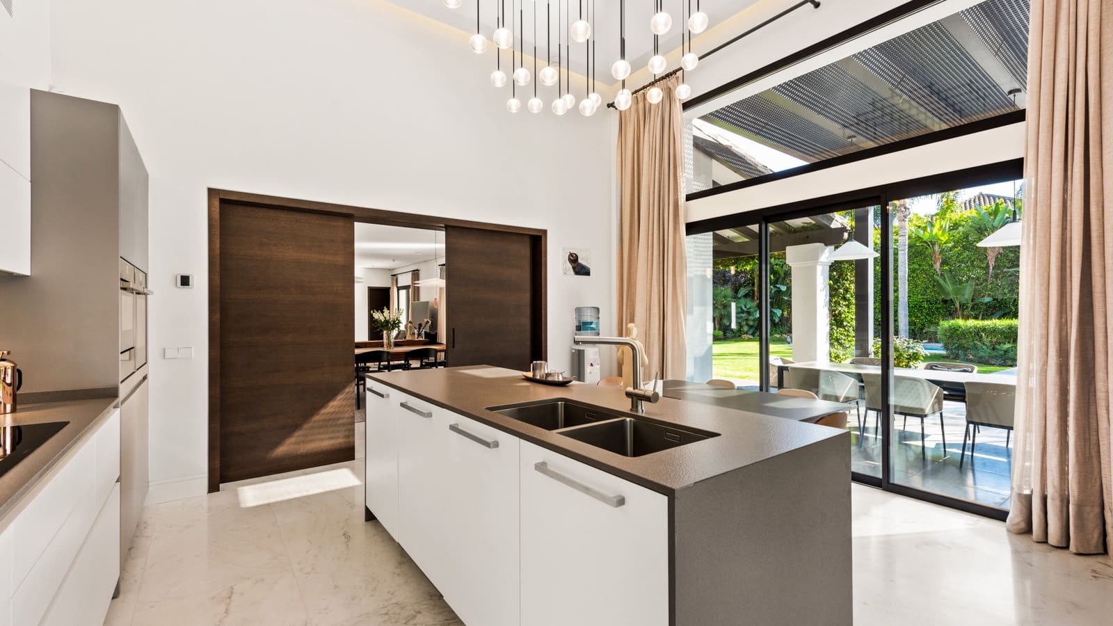 5 soveværelse Villa til salg i Puerto Banus med swimmingpool garage - € 5.950.000 (Ref: 8464370)