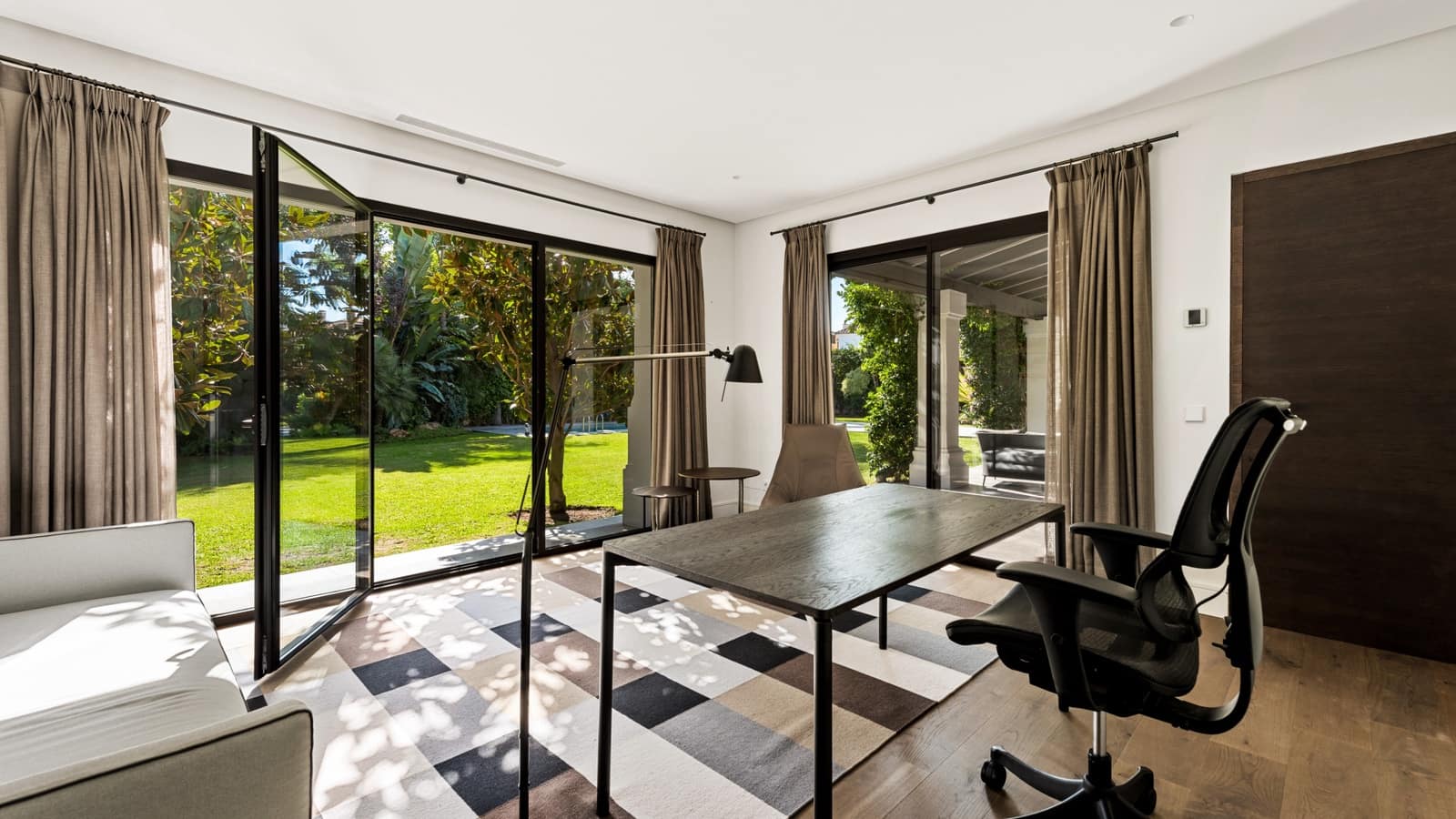 5 soveværelse Villa til salg i Puerto Banus med swimmingpool garage - € 5.950.000 (Ref: 8464370)