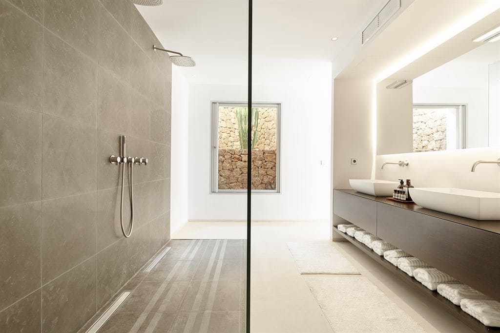 6 soveværelse Villa til salg i Es Cubells med swimmingpool garage - € 5.450.000 (Ref: 8464372)