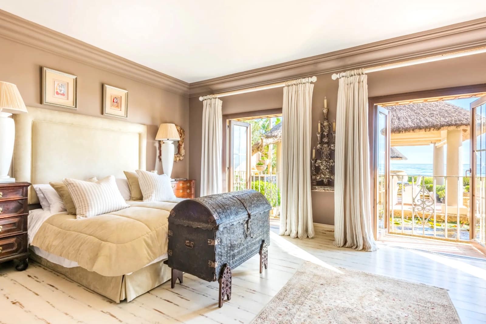 7 soveværelse Villa til salg i Bahia de Marbella med swimmingpool garage - € 20.000.000 (Ref: 8464373)