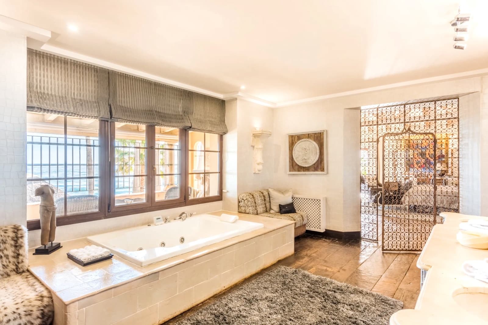 7 soveværelse Villa til salg i Bahia de Marbella med swimmingpool garage - € 20.000.000 (Ref: 8464373)