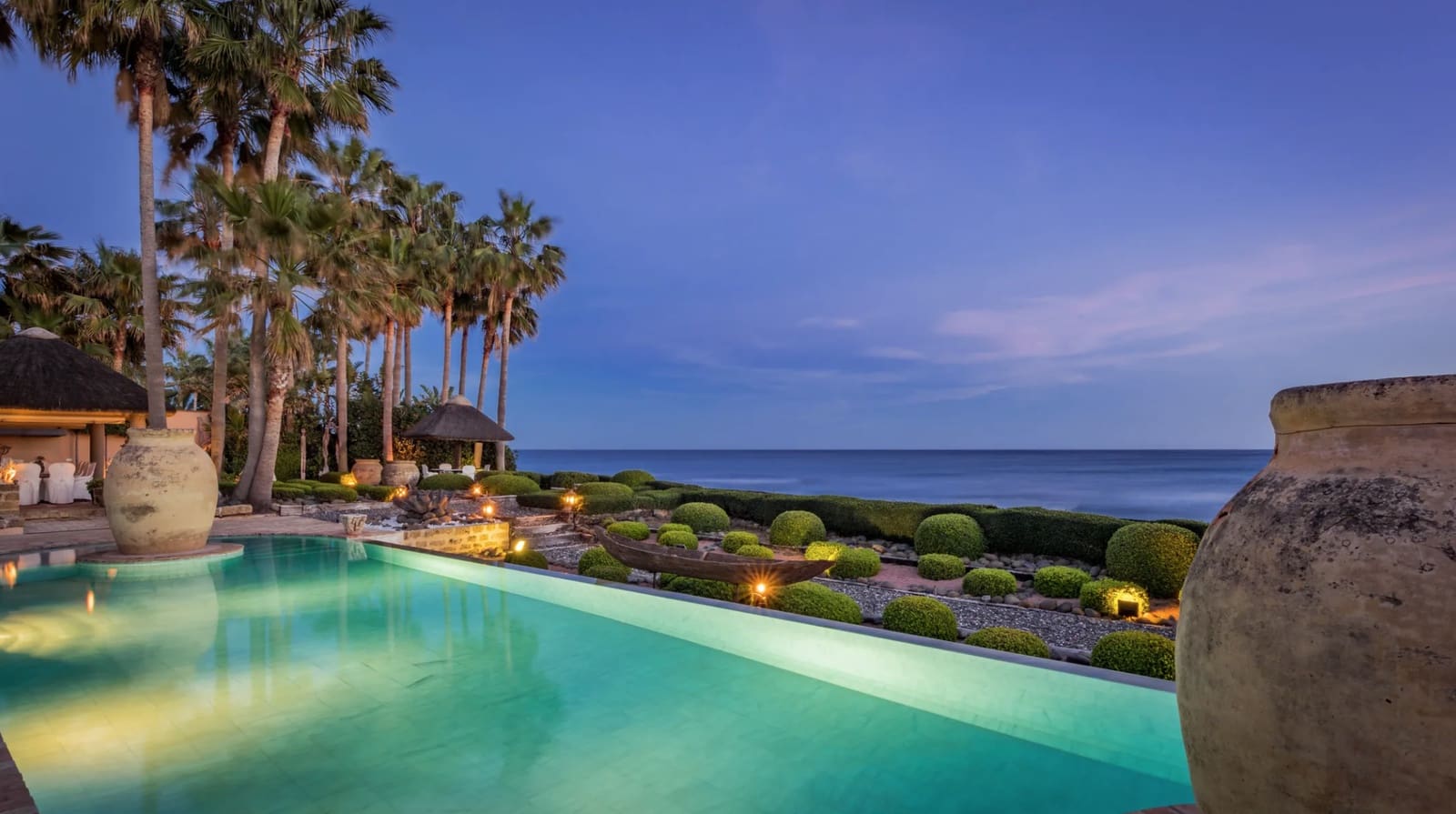 7 soveværelse Villa til salg i Bahia de Marbella med swimmingpool garage - € 20.000.000 (Ref: 8464373)