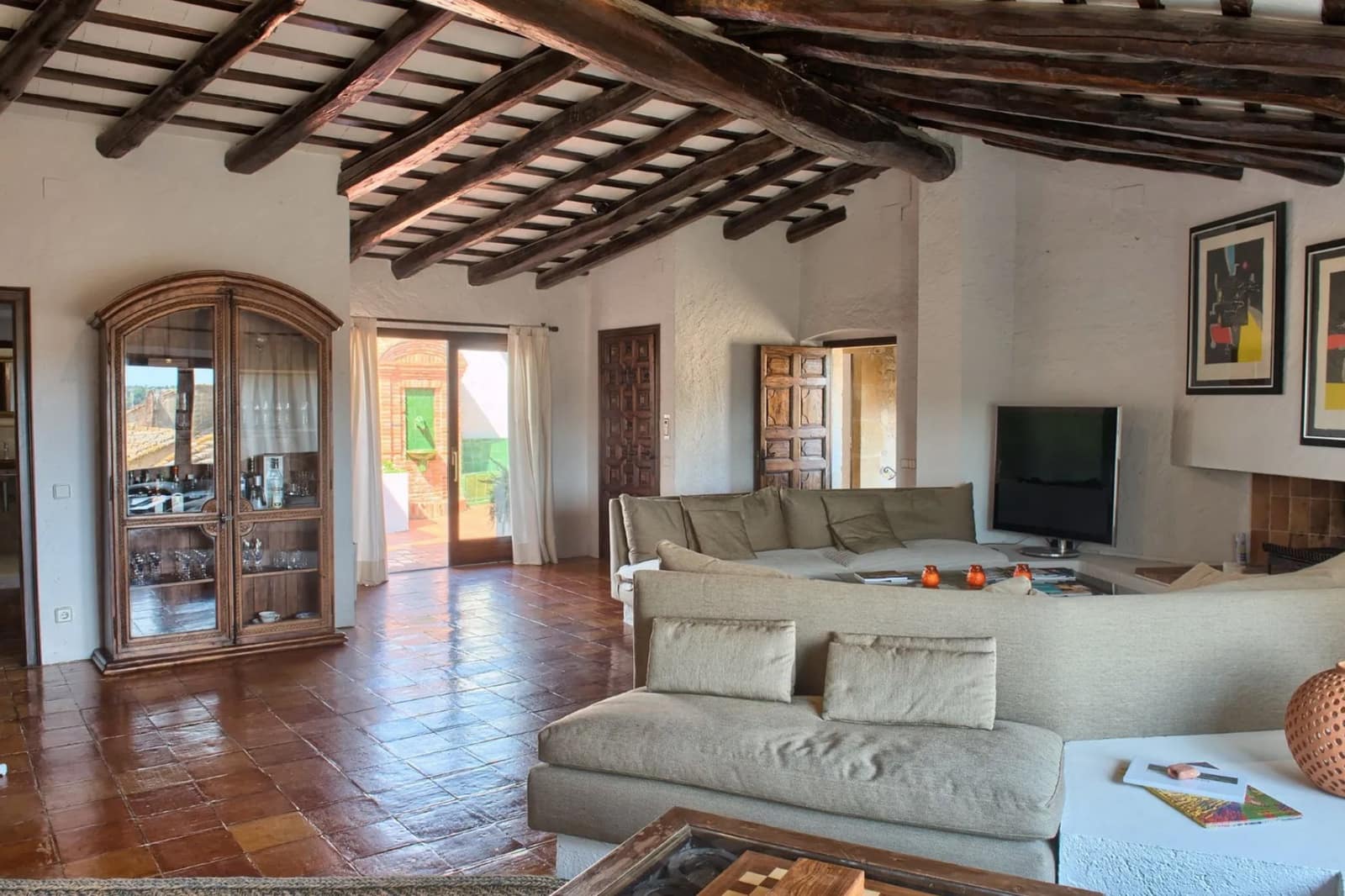 6 soveværelse Byhus til salg i Pals med swimmingpool garage - € 1.575.000 (Ref: 8464376)