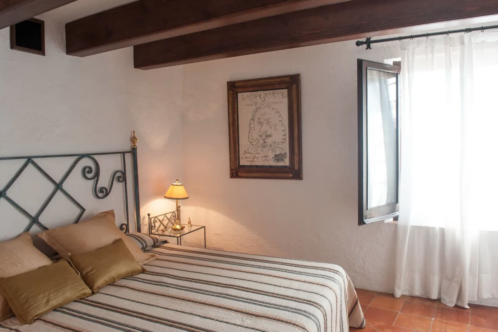 6 soveværelse Byhus til salg i Pals med swimmingpool garage - € 1.575.000 (Ref: 8464376)