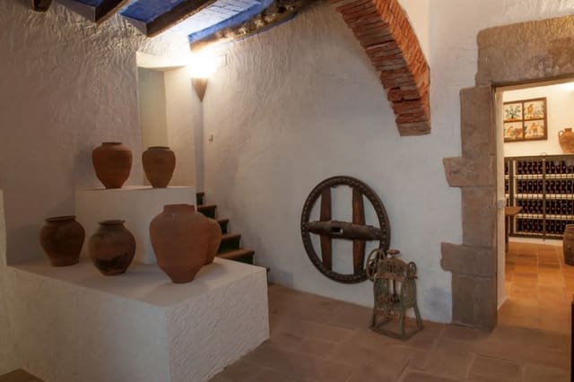 6 slaapkamer Huis te koop in Pals met zwembad garage - € 1.575.000 (Ref: 8464376)