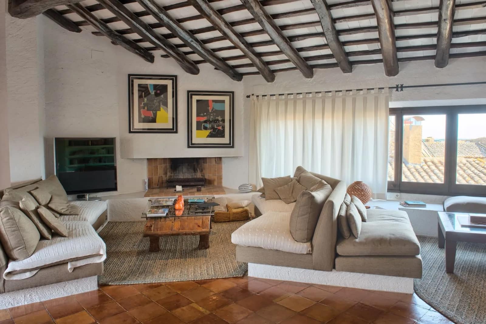 6 soveværelse Byhus til salg i Pals med swimmingpool garage - € 1.575.000 (Ref: 8464376)