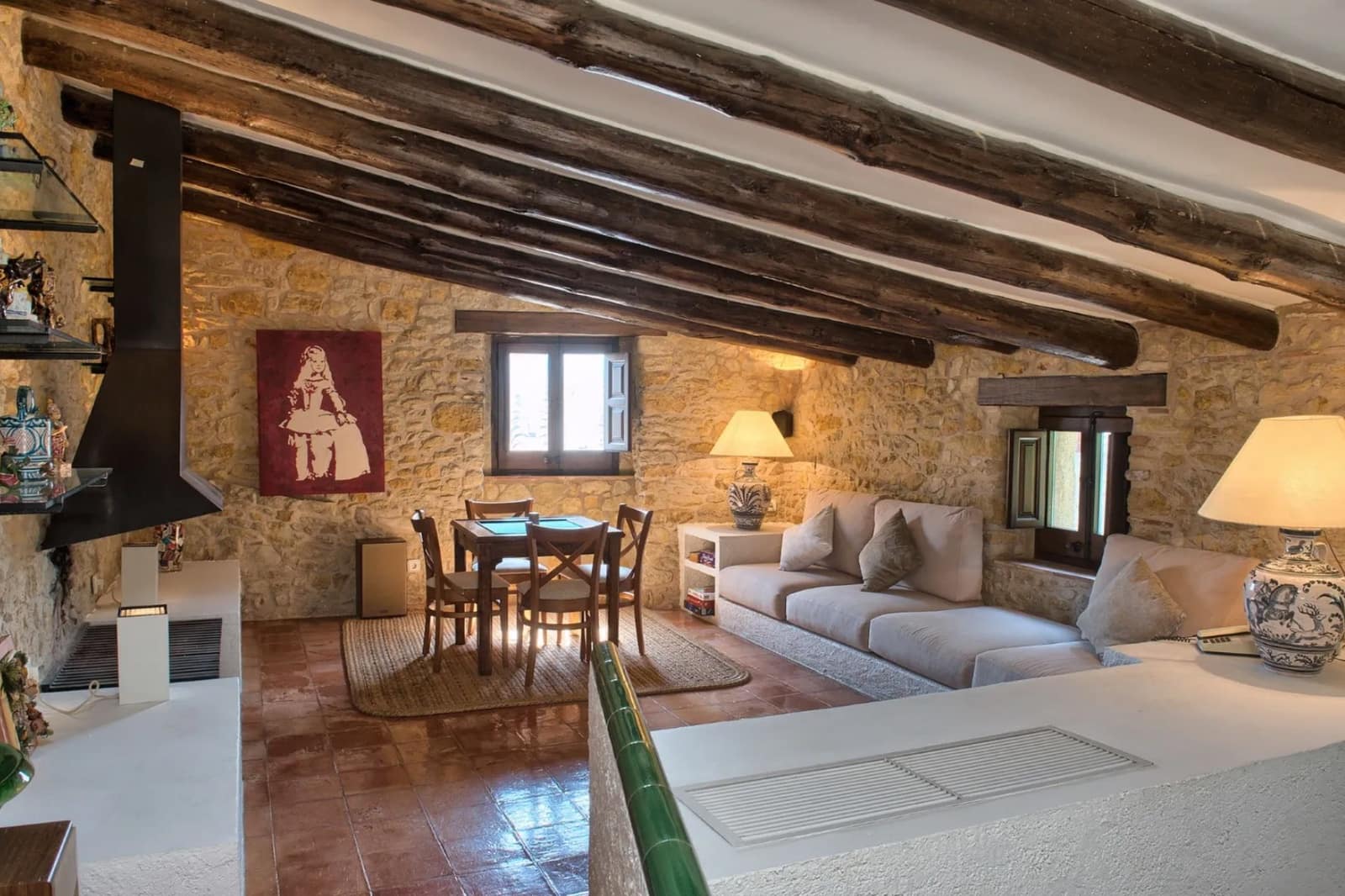 6 soveværelse Byhus til salg i Pals med swimmingpool garage - € 1.575.000 (Ref: 8464376)