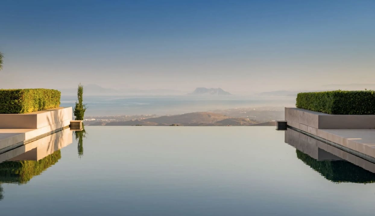 5 bedroom Villa for sale in Marbella with pool garage - € 16,800,000 (Ref: 8464377)