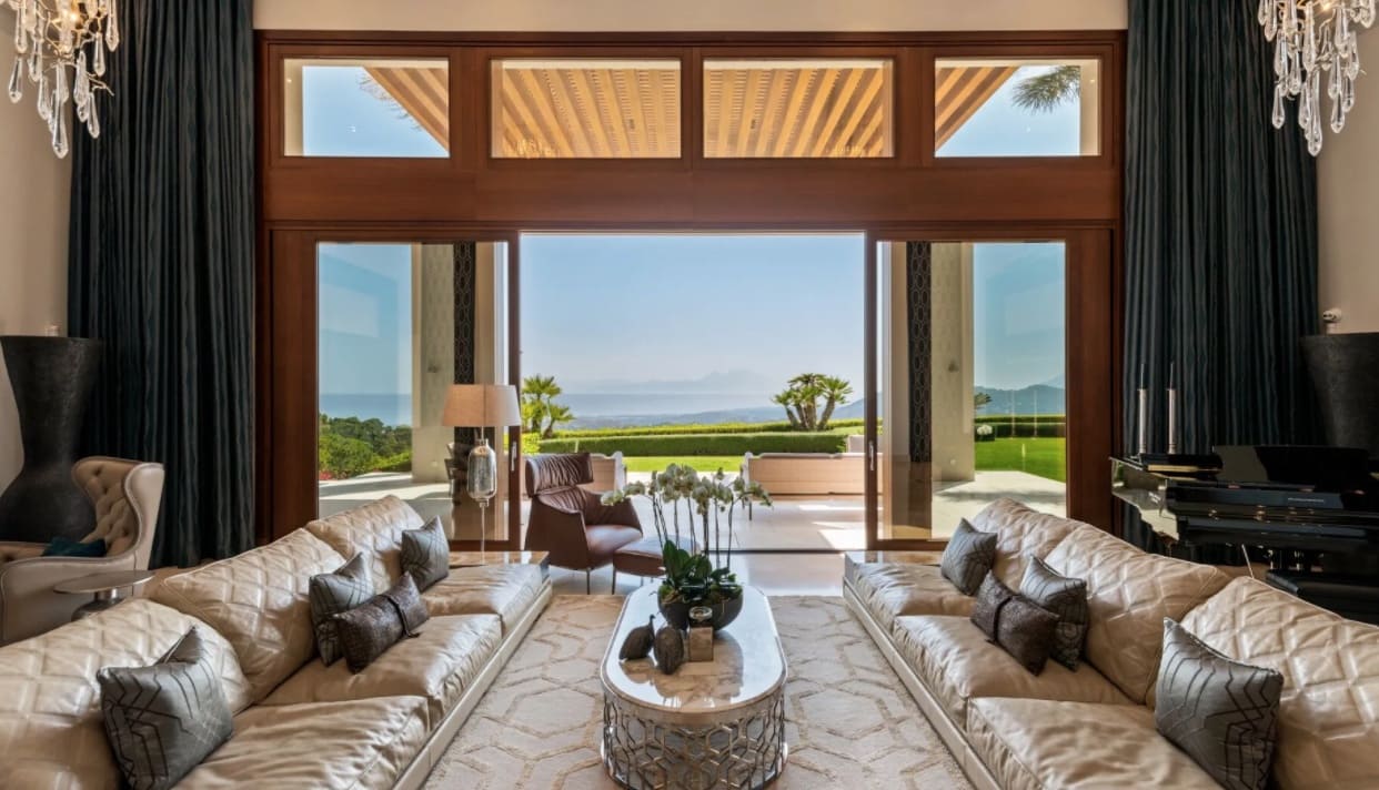 5 bedroom Villa for sale in Marbella with pool garage - € 16,800,000 (Ref: 8464377)