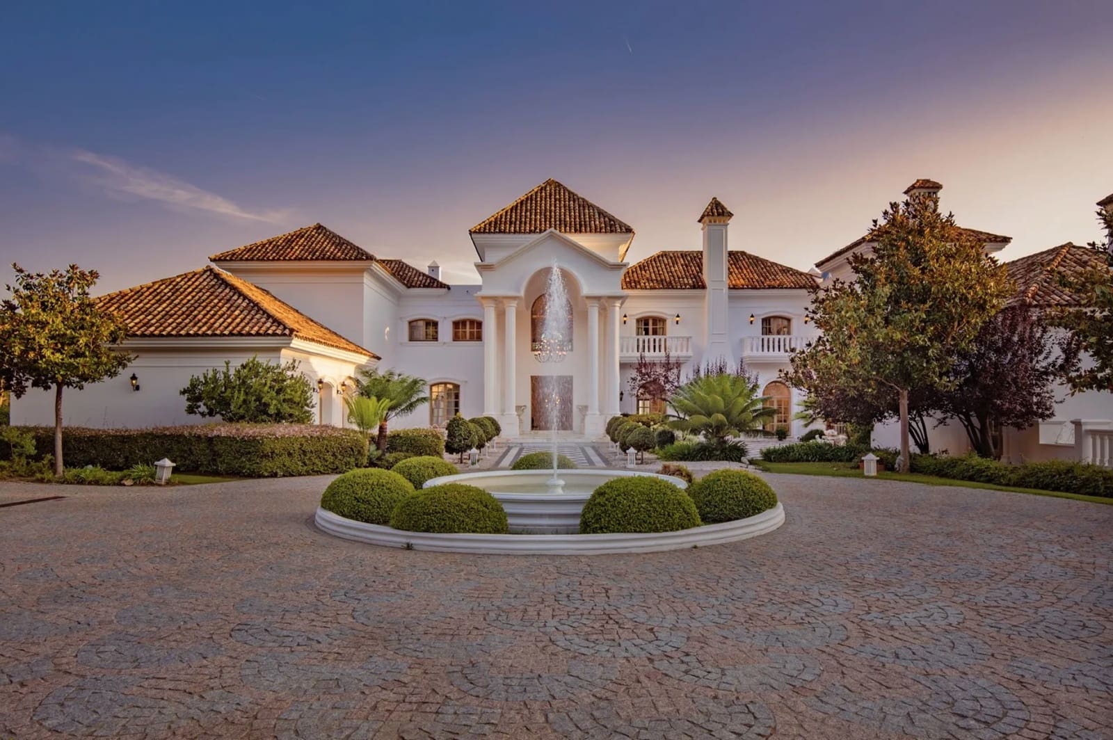 7 bedroom Villa for sale in Marbella with pool garage - € 13,700,000 (Ref: 8464378)