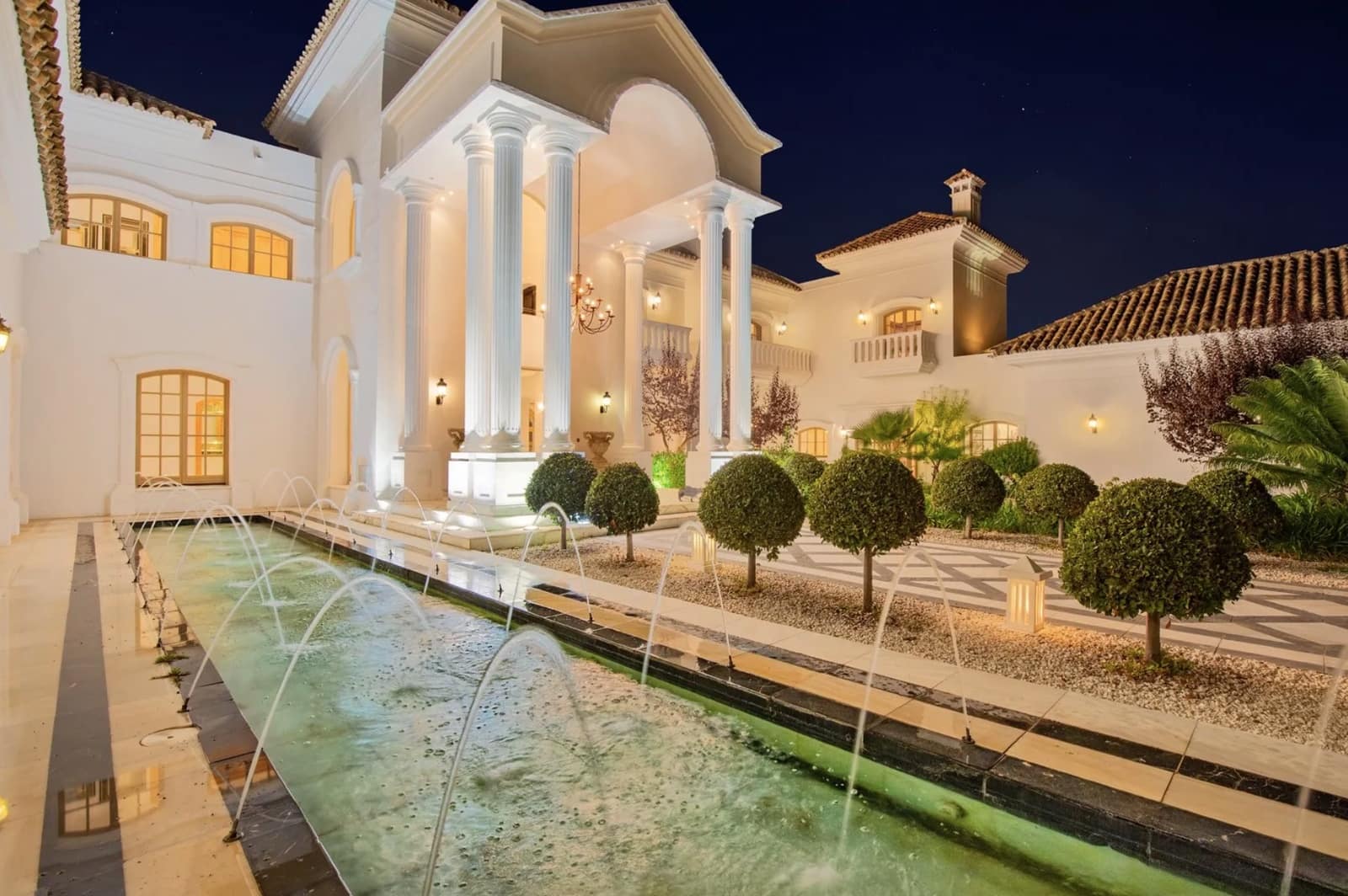 7 bedroom Villa for sale in Marbella with pool garage - € 13,700,000 (Ref: 8464378)