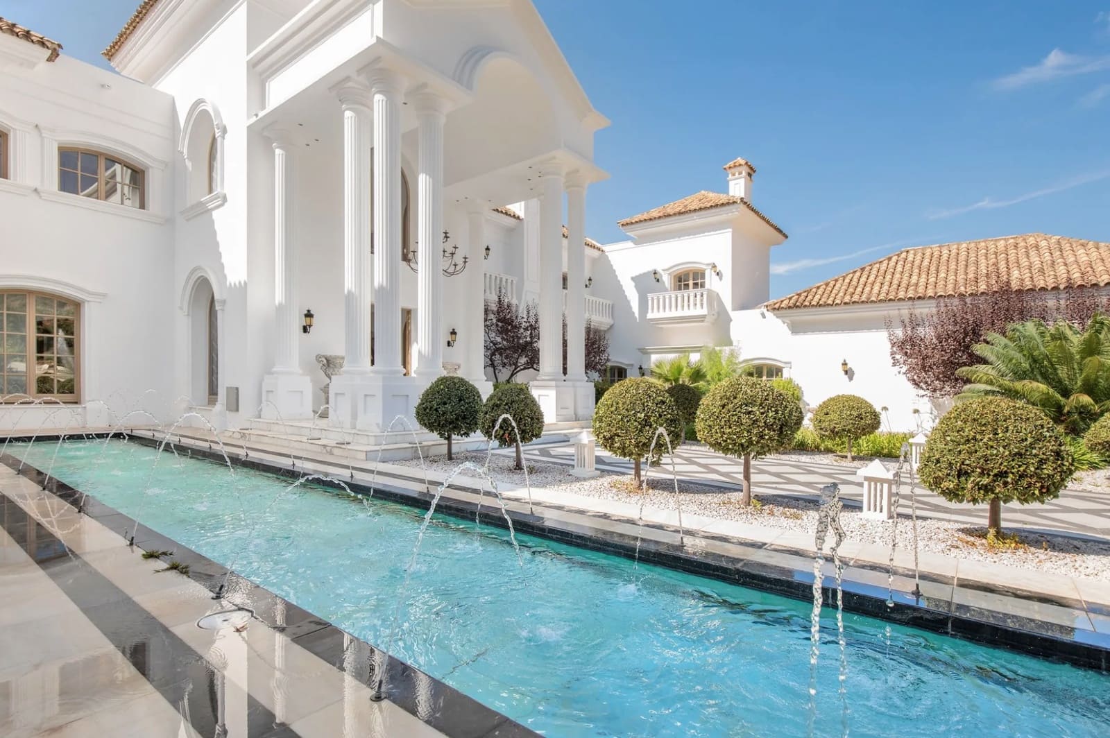 7 bedroom Villa for sale in Marbella with pool garage - € 13,700,000 (Ref: 8464378)
