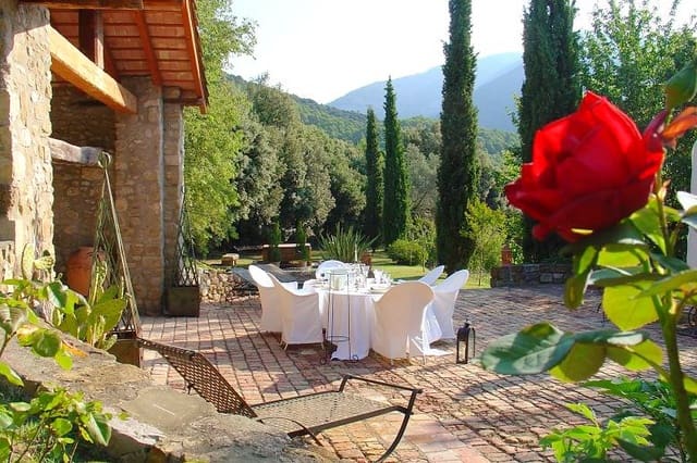 11 sypialnia Finka/Dom wiejski na sprzedaż w Besalú z basenem garażem - 2 250 000 € (Ref: 8464381)