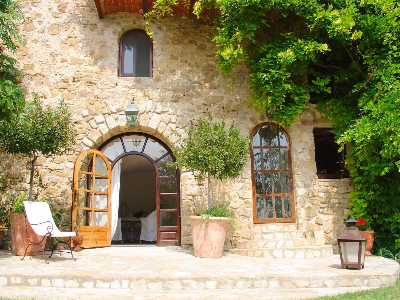 11 soveværelse Finca/Landehus til salg i Besalu med swimmingpool garage - € 2.250.000 (Ref: 8464381)