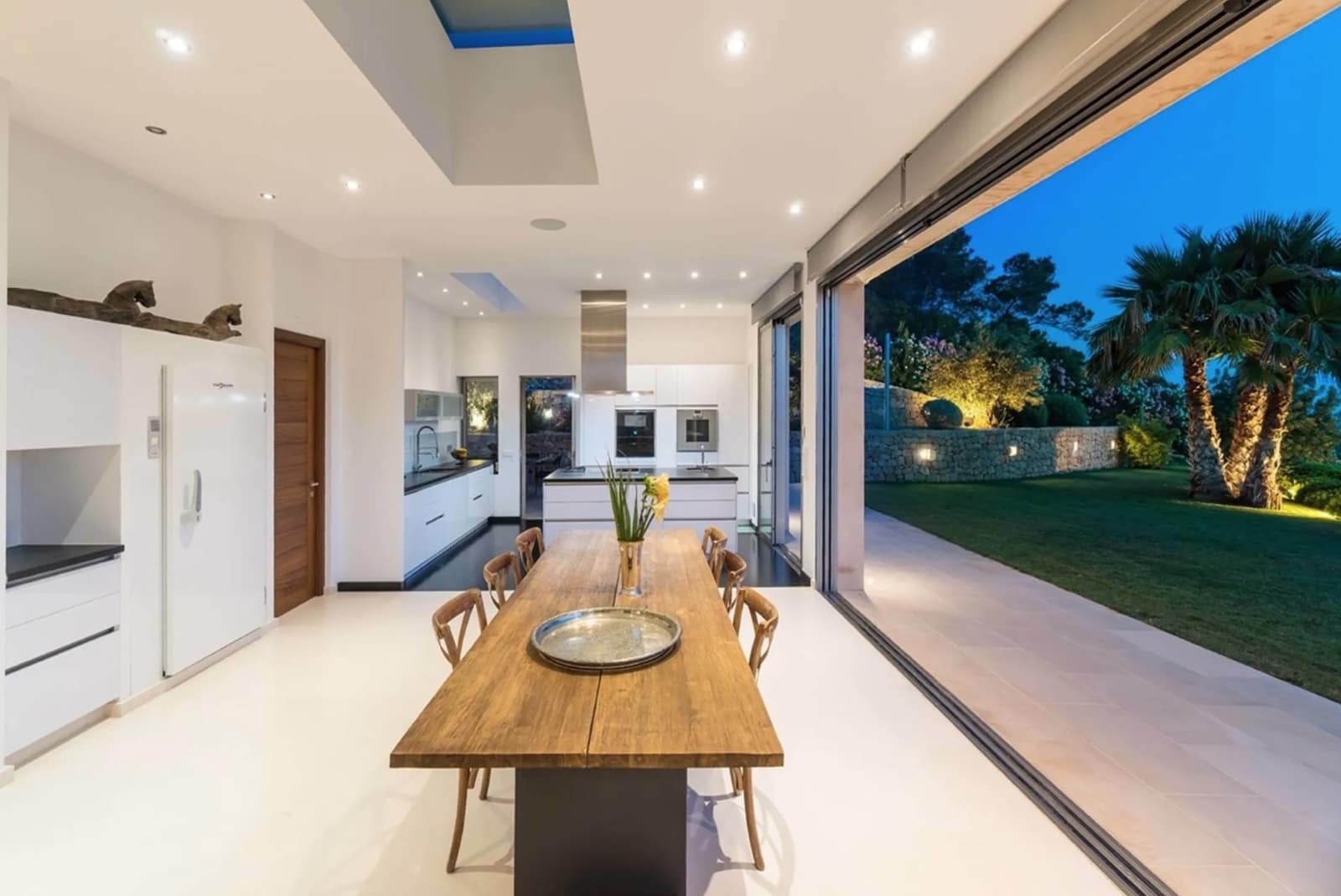 6 soverom Villa til salgs i Sant Antoni de Portmany med svømmebasseng garasje - € 11 000 000 (Ref: 8464385)