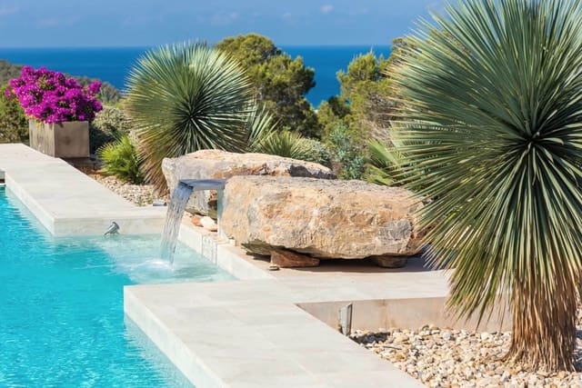 6 sovrum Villa till salu i Sant Antoni de Portmany med pool garage - 11 000 000 € (Ref: 8464385)