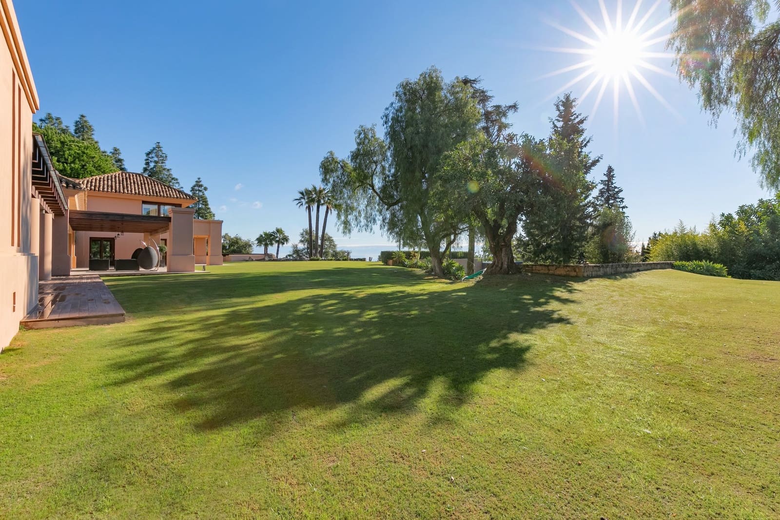 5 makuuhuone Huvila myytävänä paikassa Marbella mukana uima-altaan 
autotalli - 14 500 000 € (Ref: 8464387)