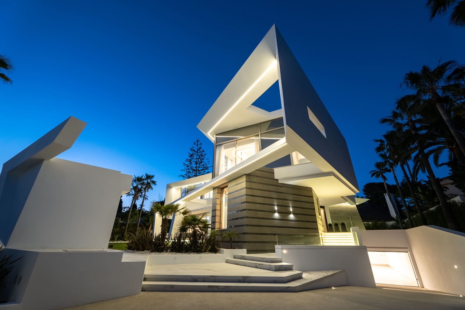 6 makuuhuone Huvila myytävänä paikassa Marbella mukana uima-altaan 
autotalli - 11 750 000 € (Ref: 8464388)