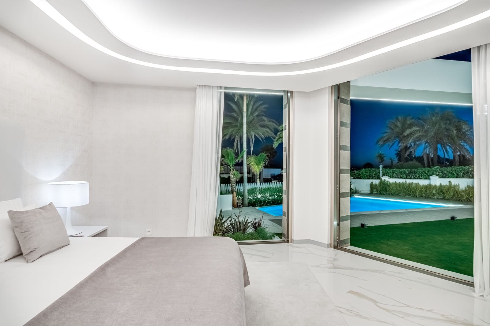 6 makuuhuone Huvila myytävänä paikassa Marbella mukana uima-altaan 
autotalli - 11 750 000 € (Ref: 8464388)