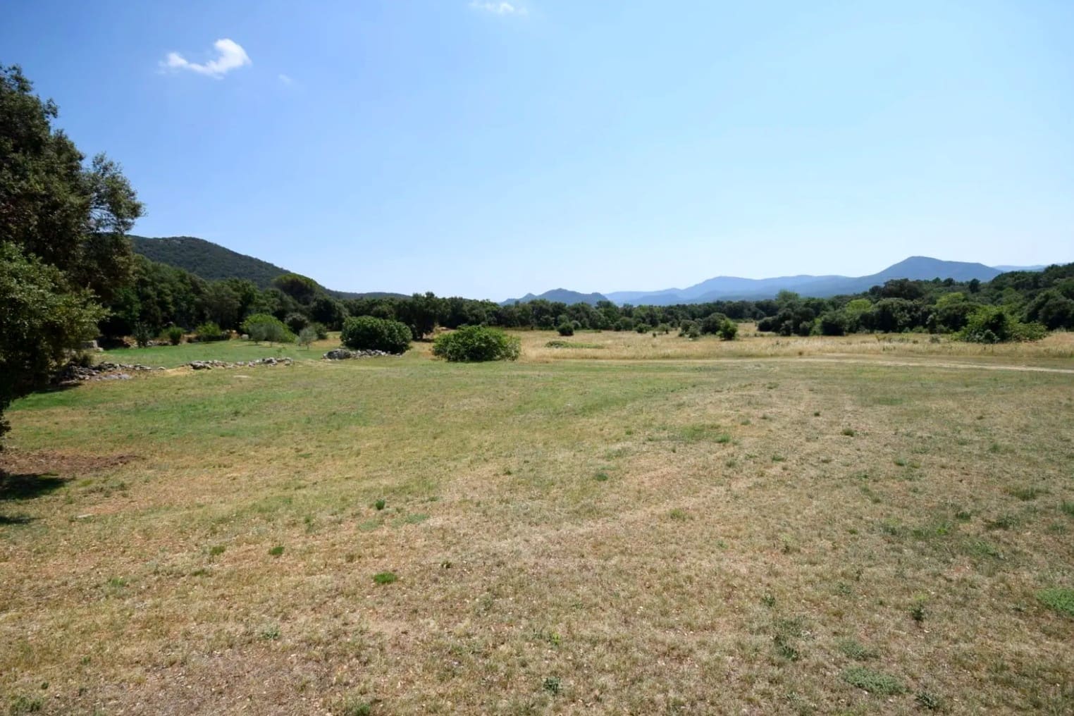 9 soveværelse Finca/Landehus til salg i Girona by med swimmingpool garage - € 2.400.000 (Ref: 8464392)