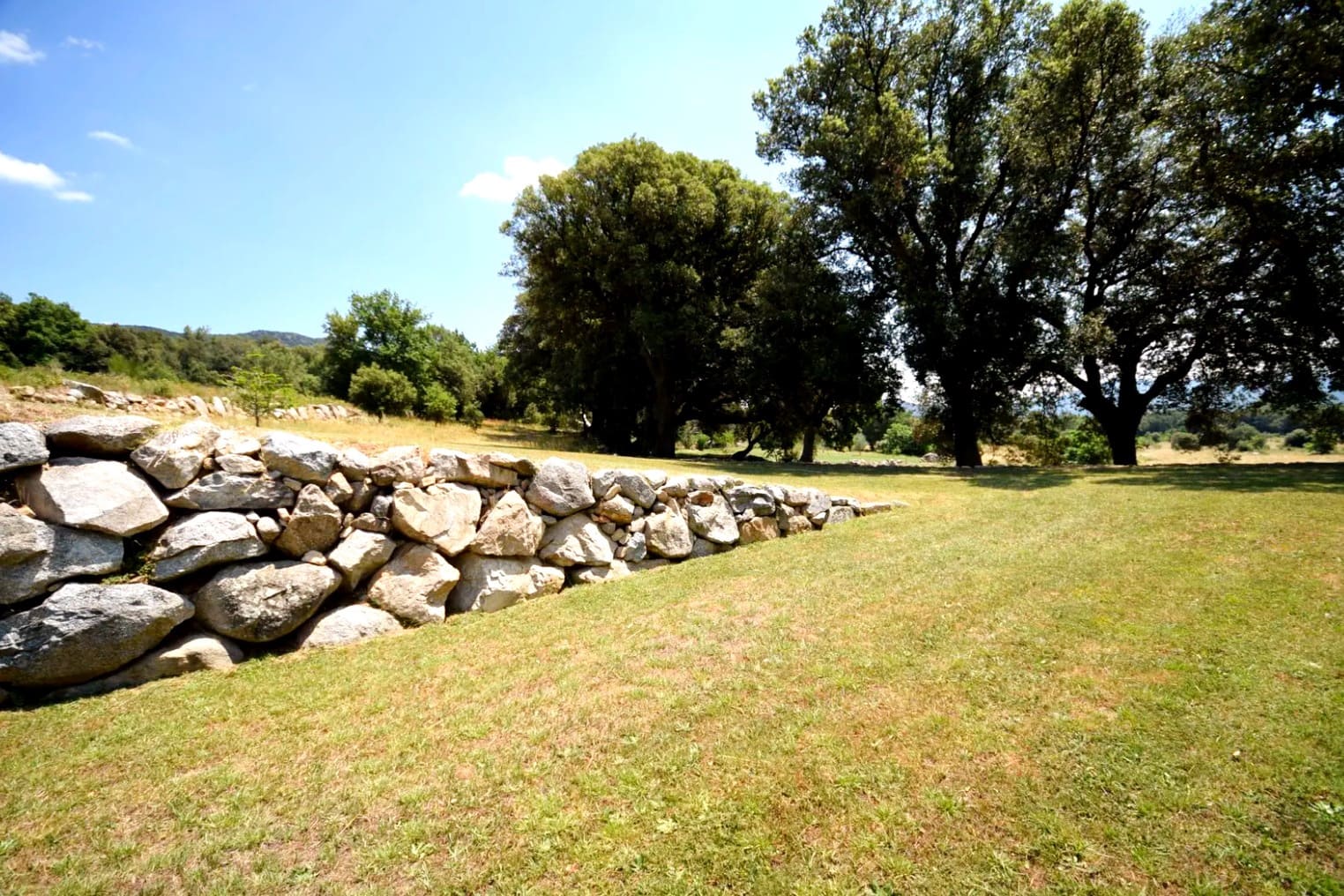 9 soveværelse Finca/Landehus til salg i Girona by med swimmingpool garage - € 2.400.000 (Ref: 8464392)