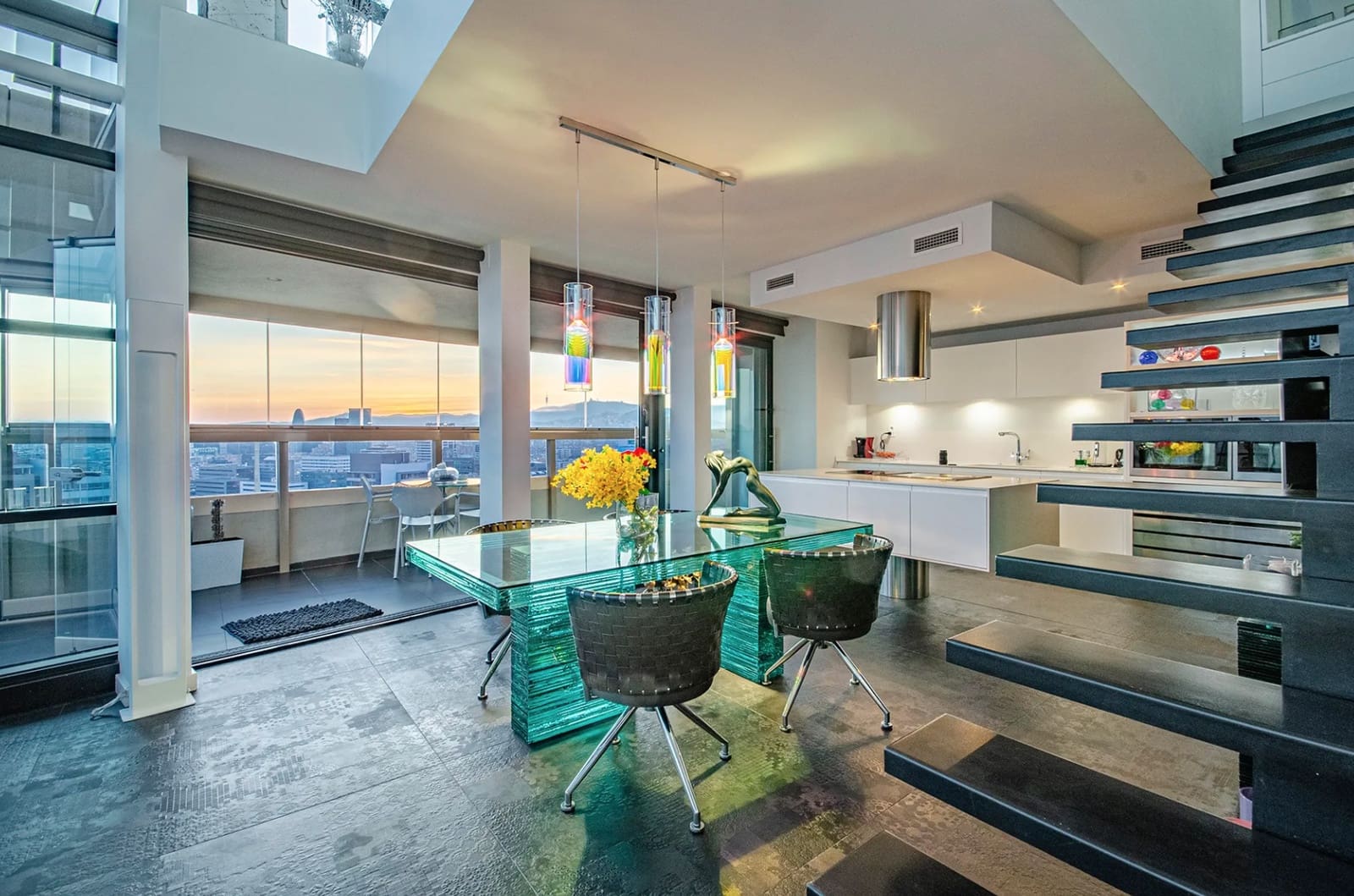 2 soveværelse Penthouse til salg i Barcelona by med swimmingpool garage - € 3.250.000 (Ref: 8464394)