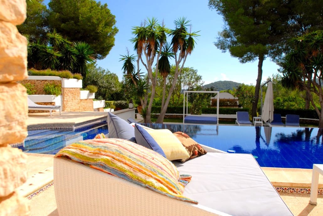 10 bedroom Villa for sale in Santa Eulalia / Santa Eularia with pool garage - € 2,900,000 (Ref: 8464400)